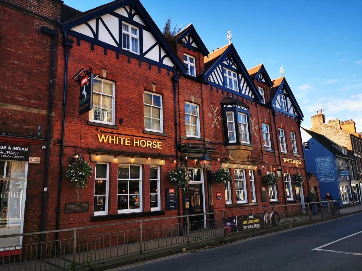 The White Horse — Bilder 1